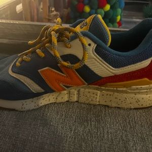 Almost new 7.5(mens size) new balance shoes
